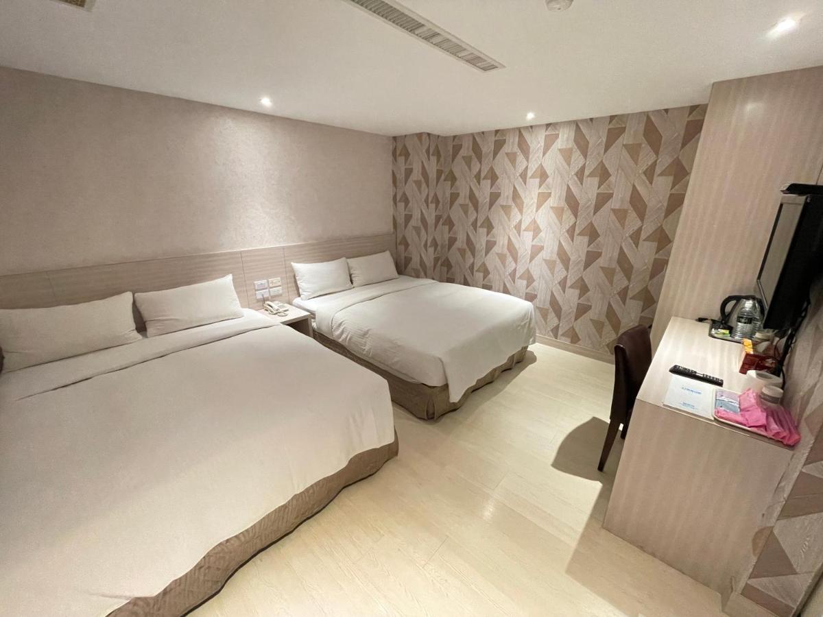 Golden Stone Hotel Kaohsiung Exterior photo